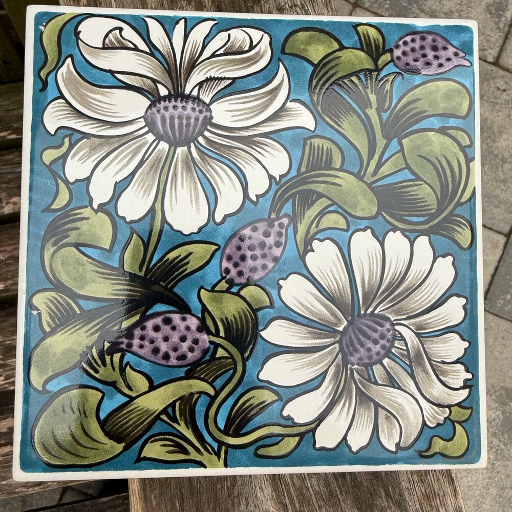 William Morris De Morgan Sprig of Flowers White Ceramic‎ Tile B